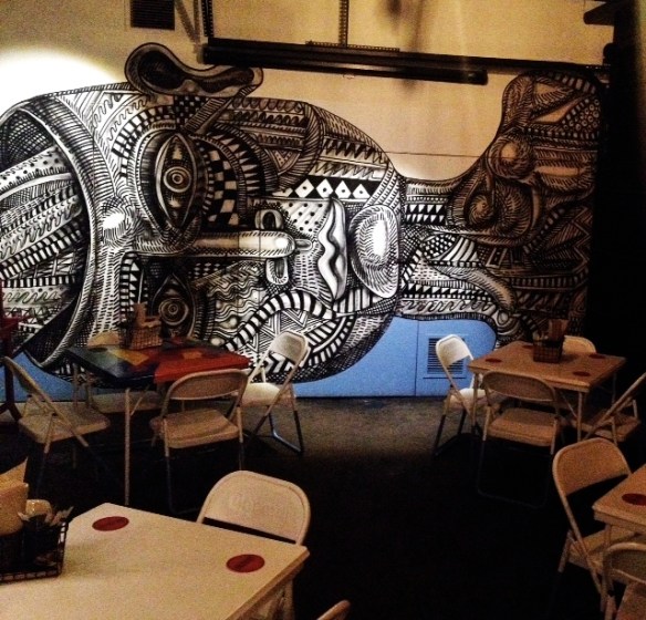 El Garage Urbano murals